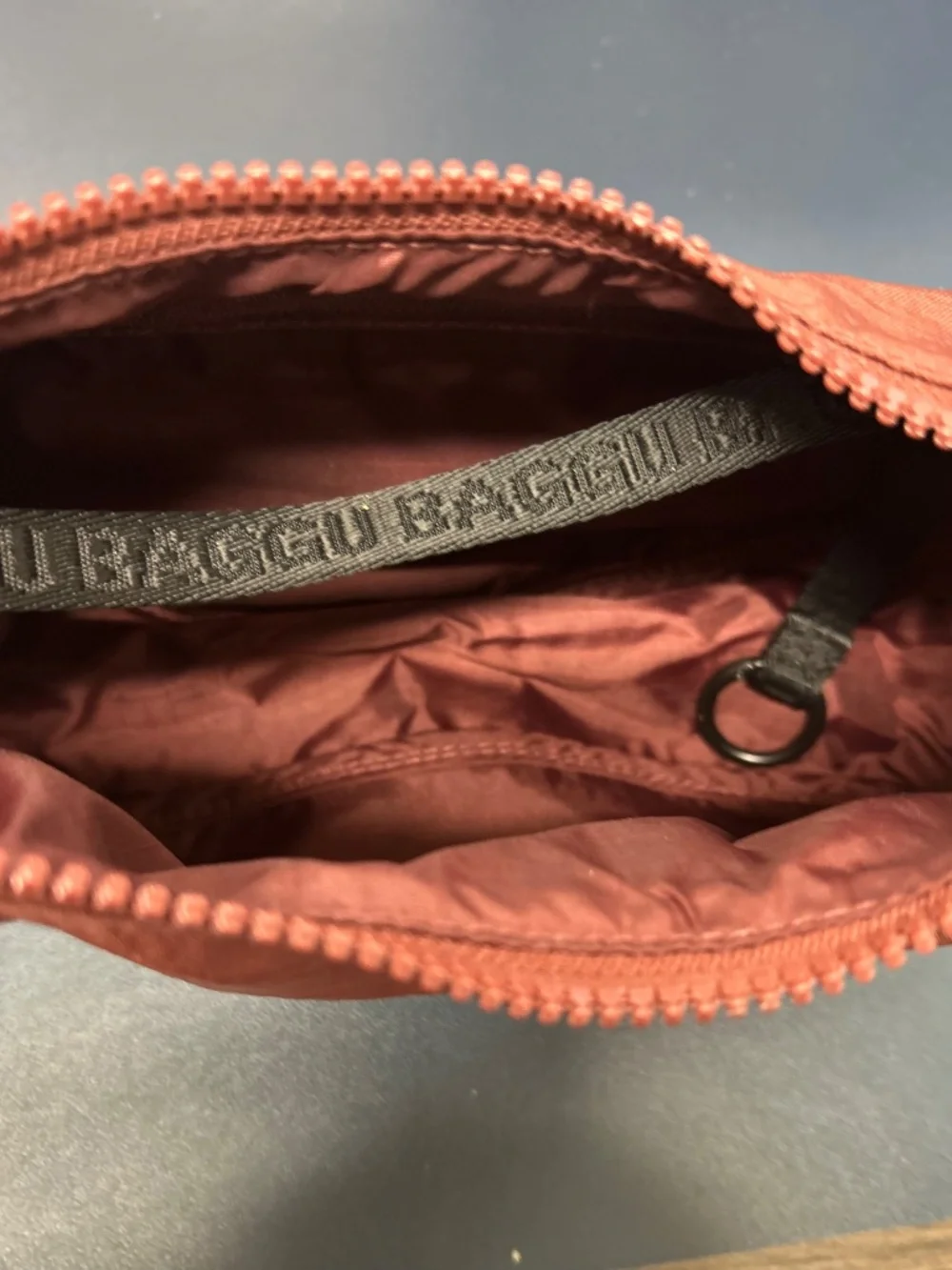 BAGGU small nylon crescent bag- Mahogany
